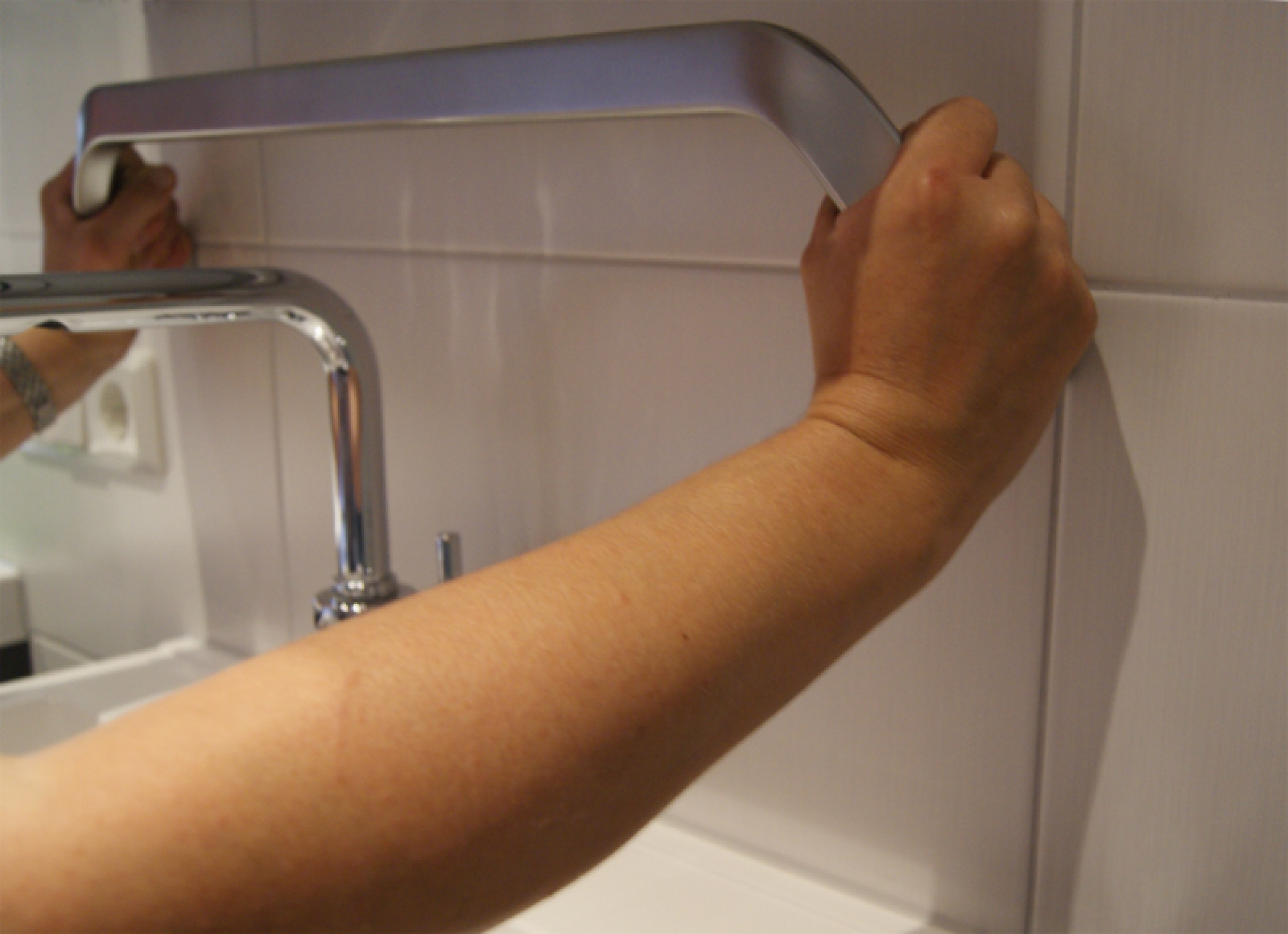 Entwicklung eines Bad-Assistenten nach den Prinzipien des Universal Designs
