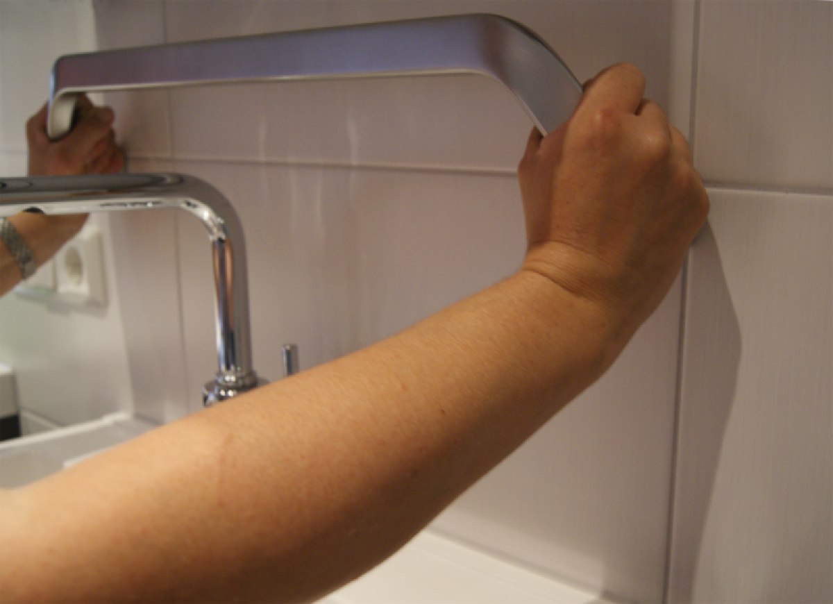 Entwicklung eines Bad-Assistenten nach den Prinzipien des Universal Designs