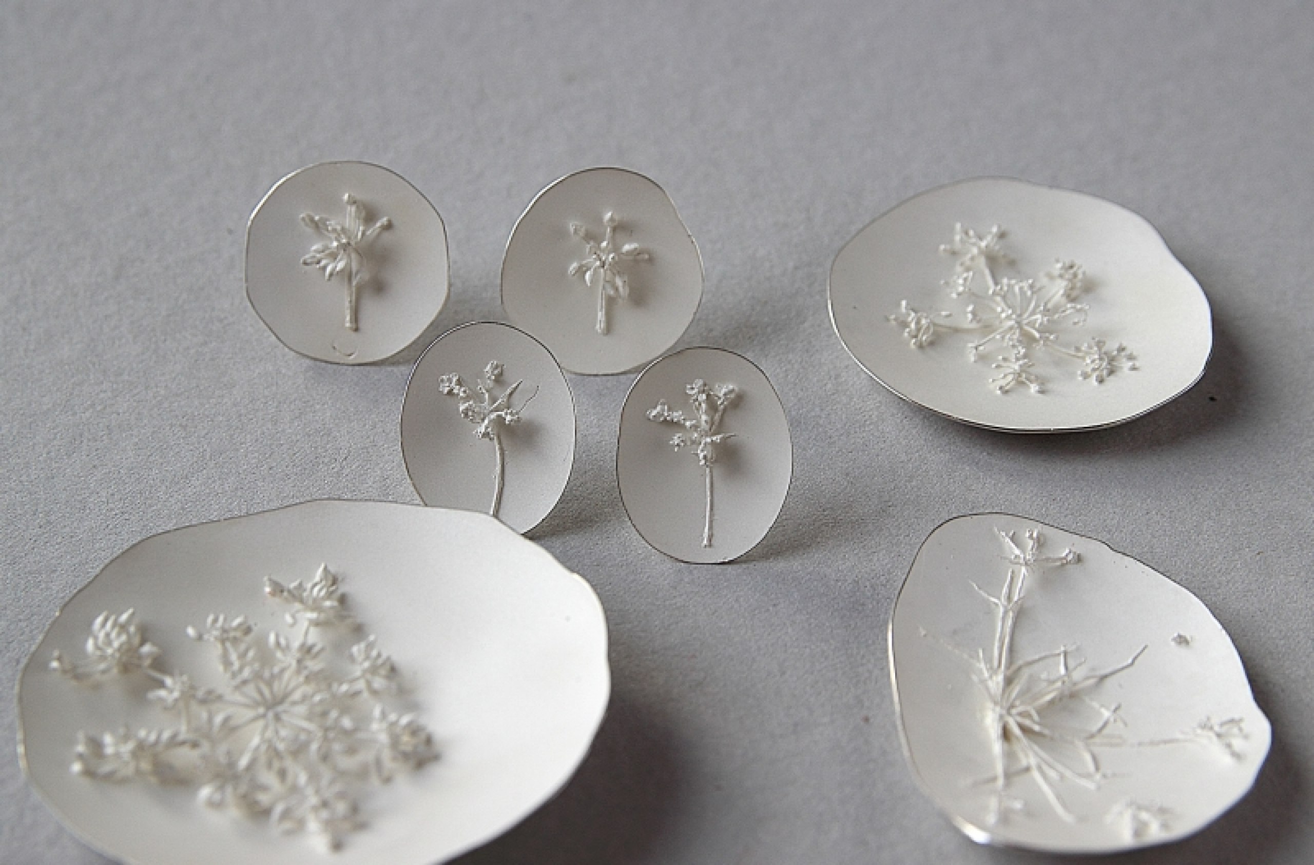 Schmuck und Demut
