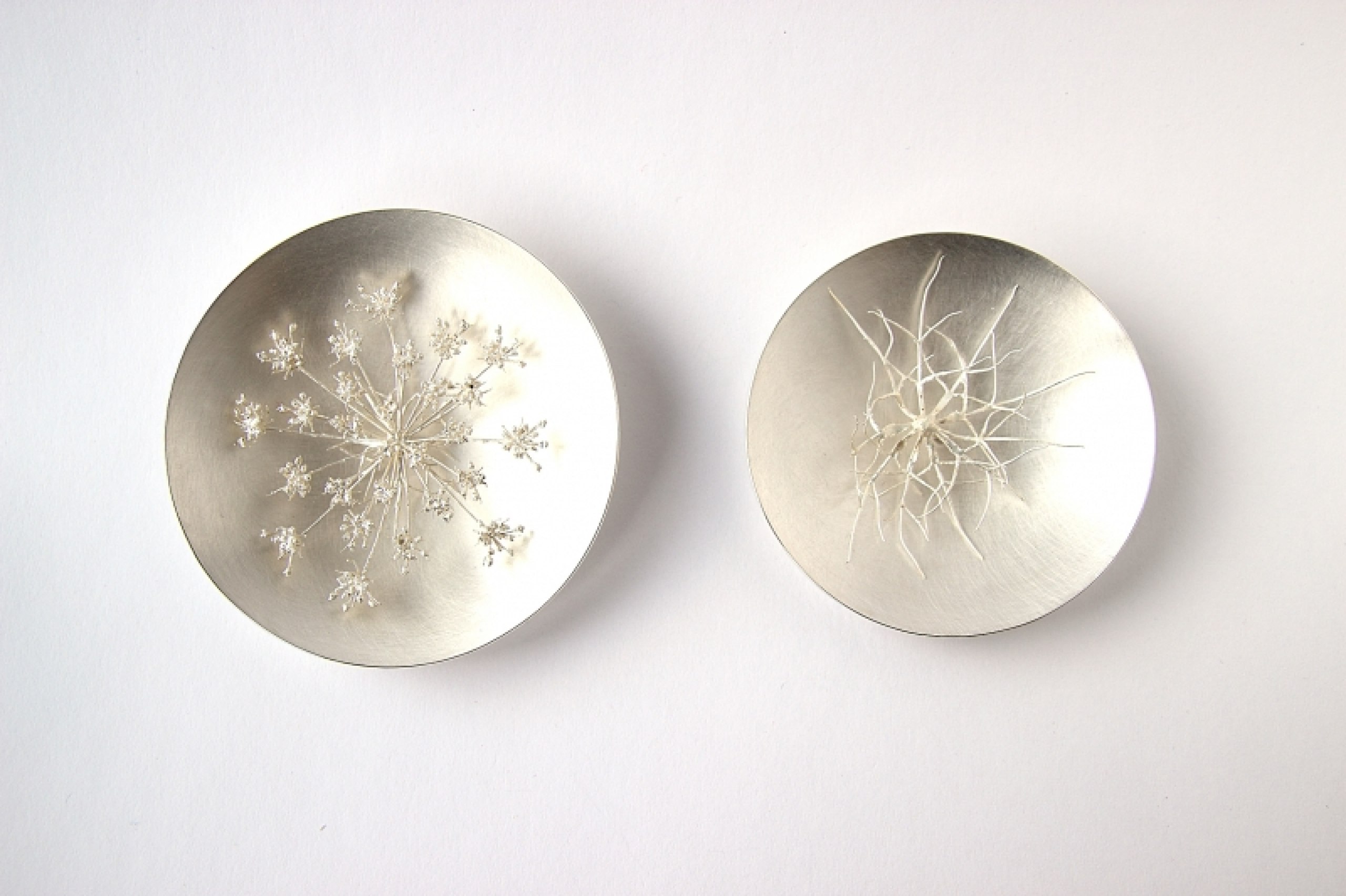 Schmuck und Demut