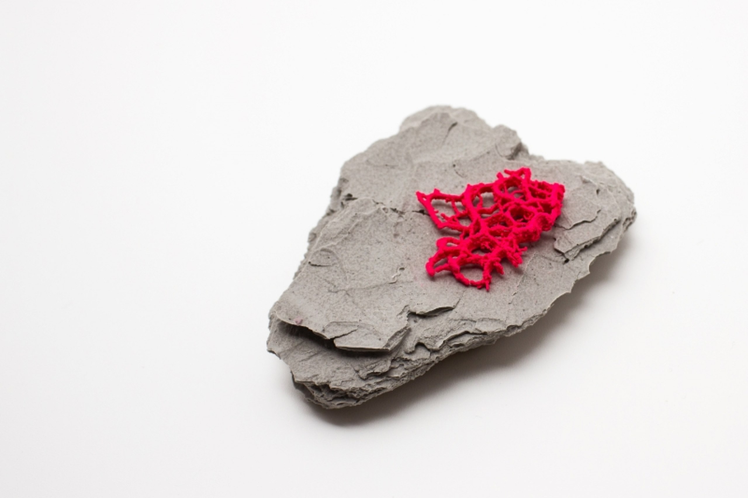 Eine Imagination des Paradieses in Form von Autorenschmuck