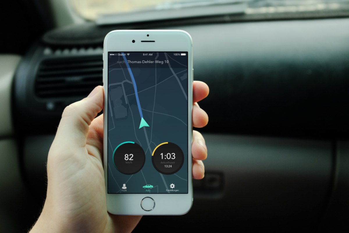 Autonomes Fahren. Analyse und Entwicklung eines Automotive Interfaces.