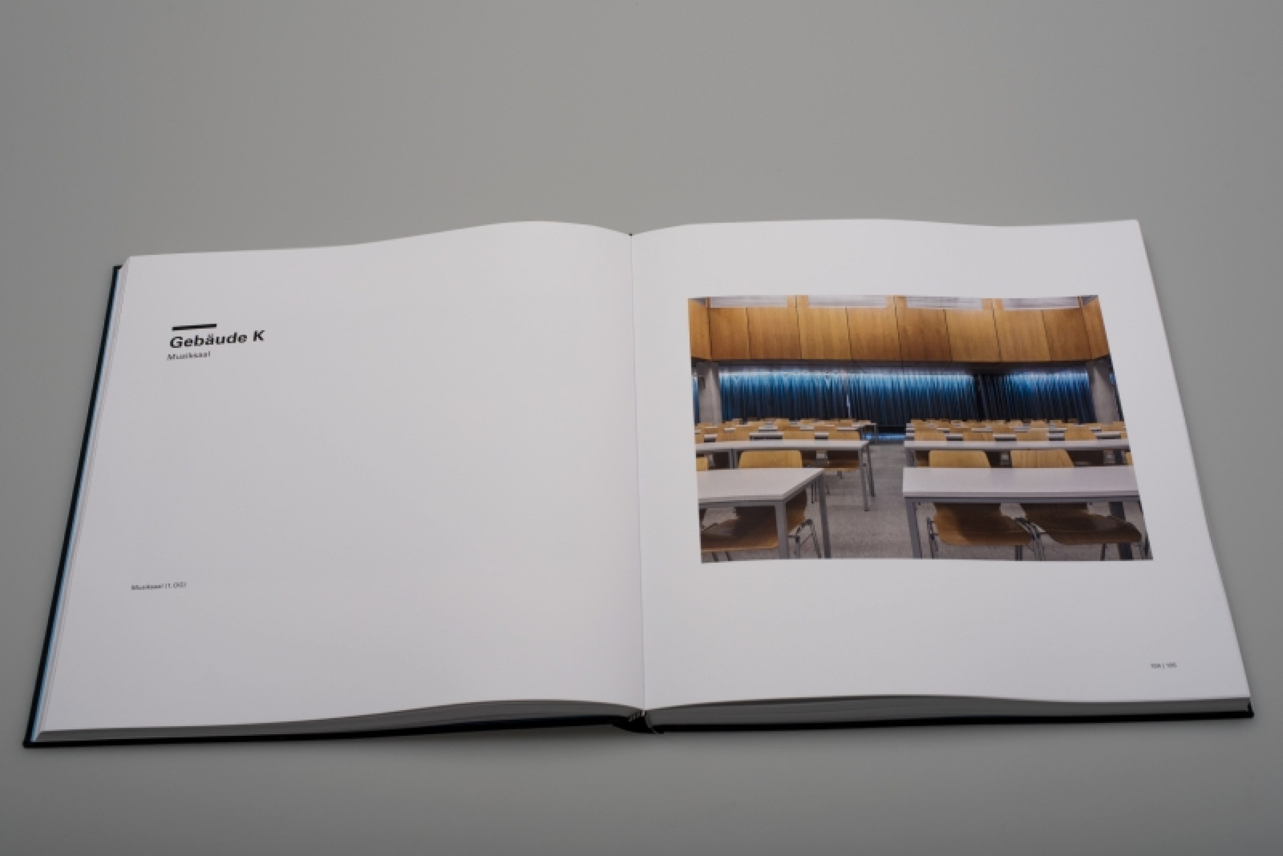 Eine fotografische Gebäudemonografie der Universität Hildesheim