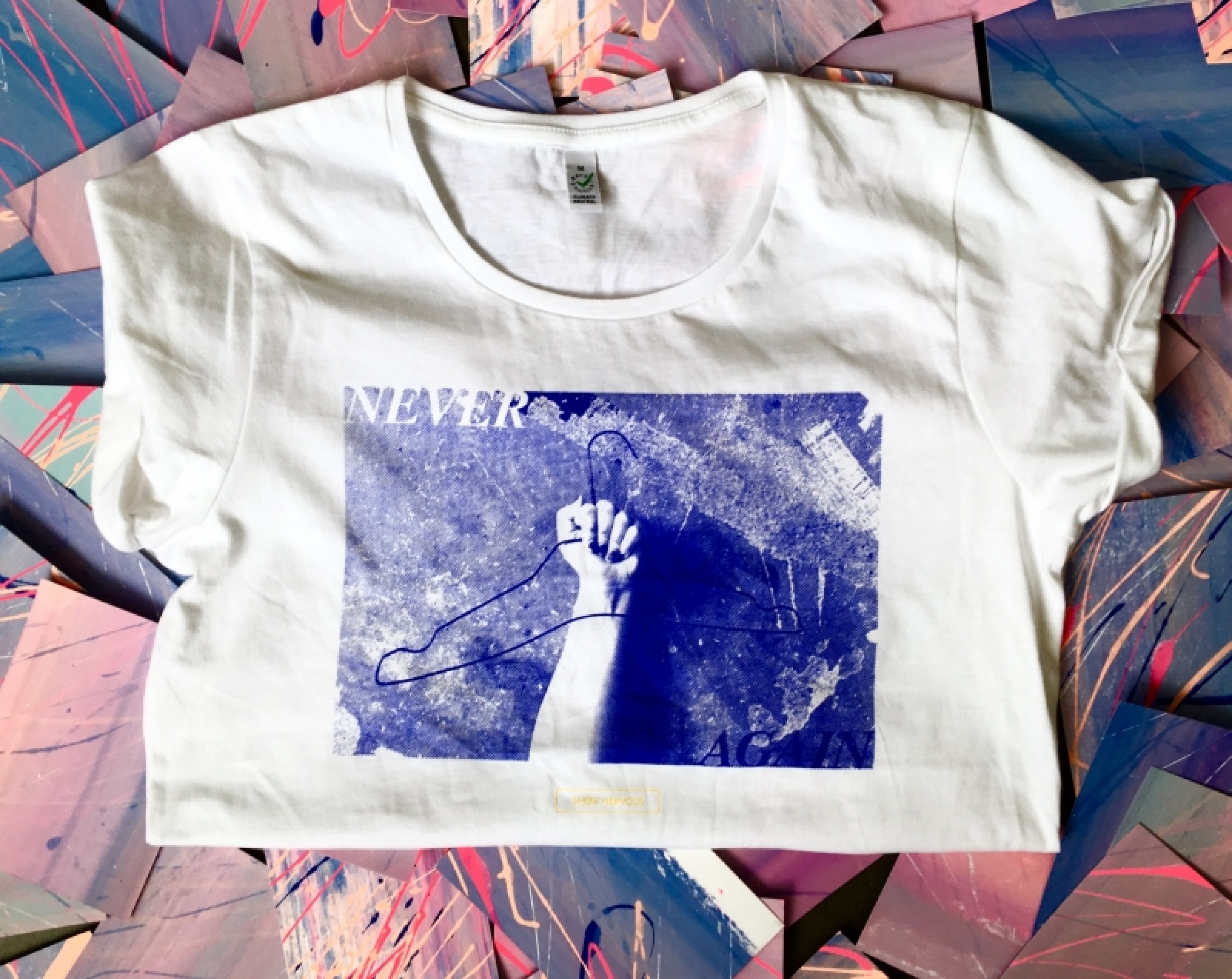 Konzeption und Gestaltung von Merchandise und Plakaten für ein feministisches Label