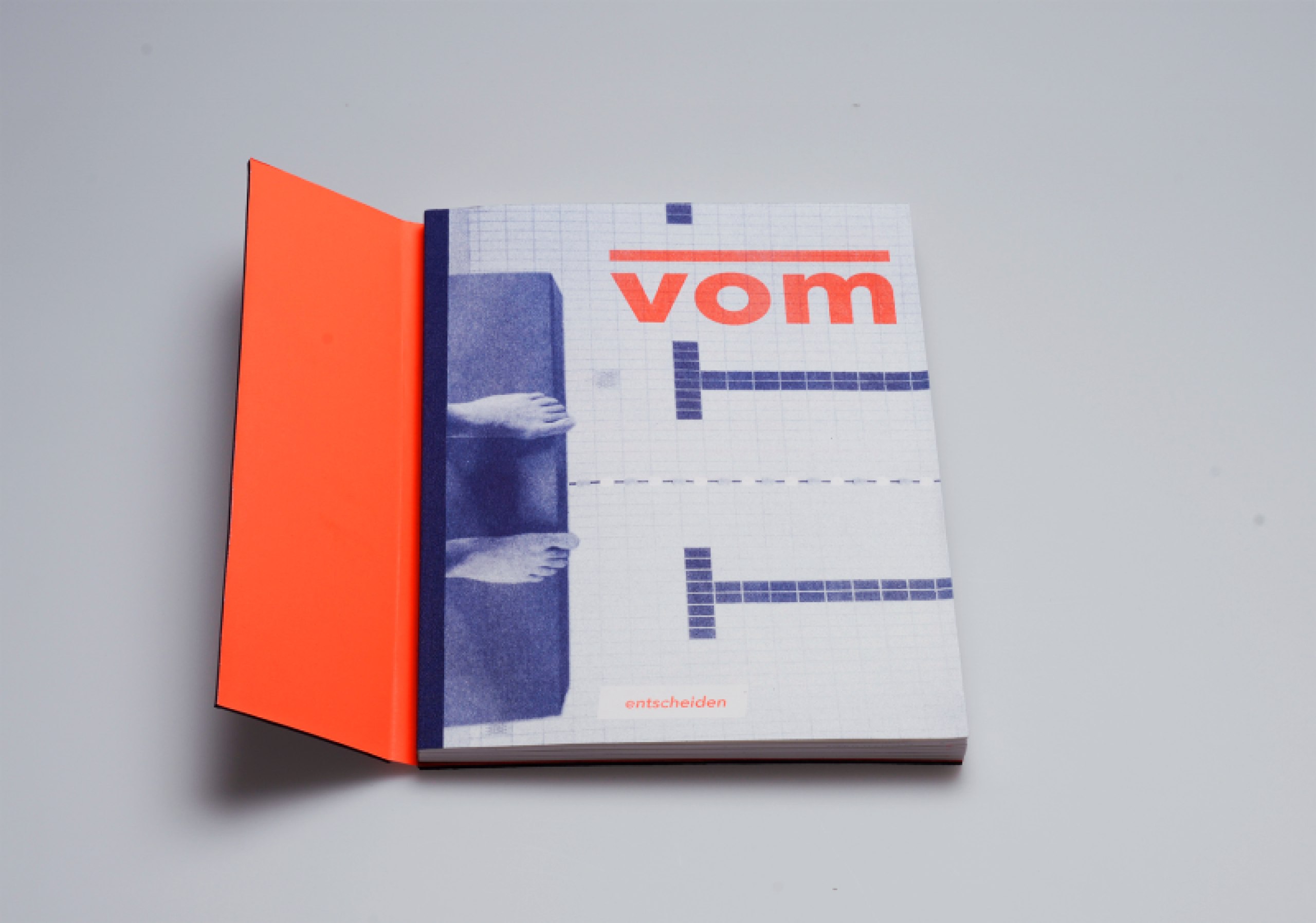 Konzeption und Gestaltung eines monothematischen Magazins zum Thema "entscheiden"