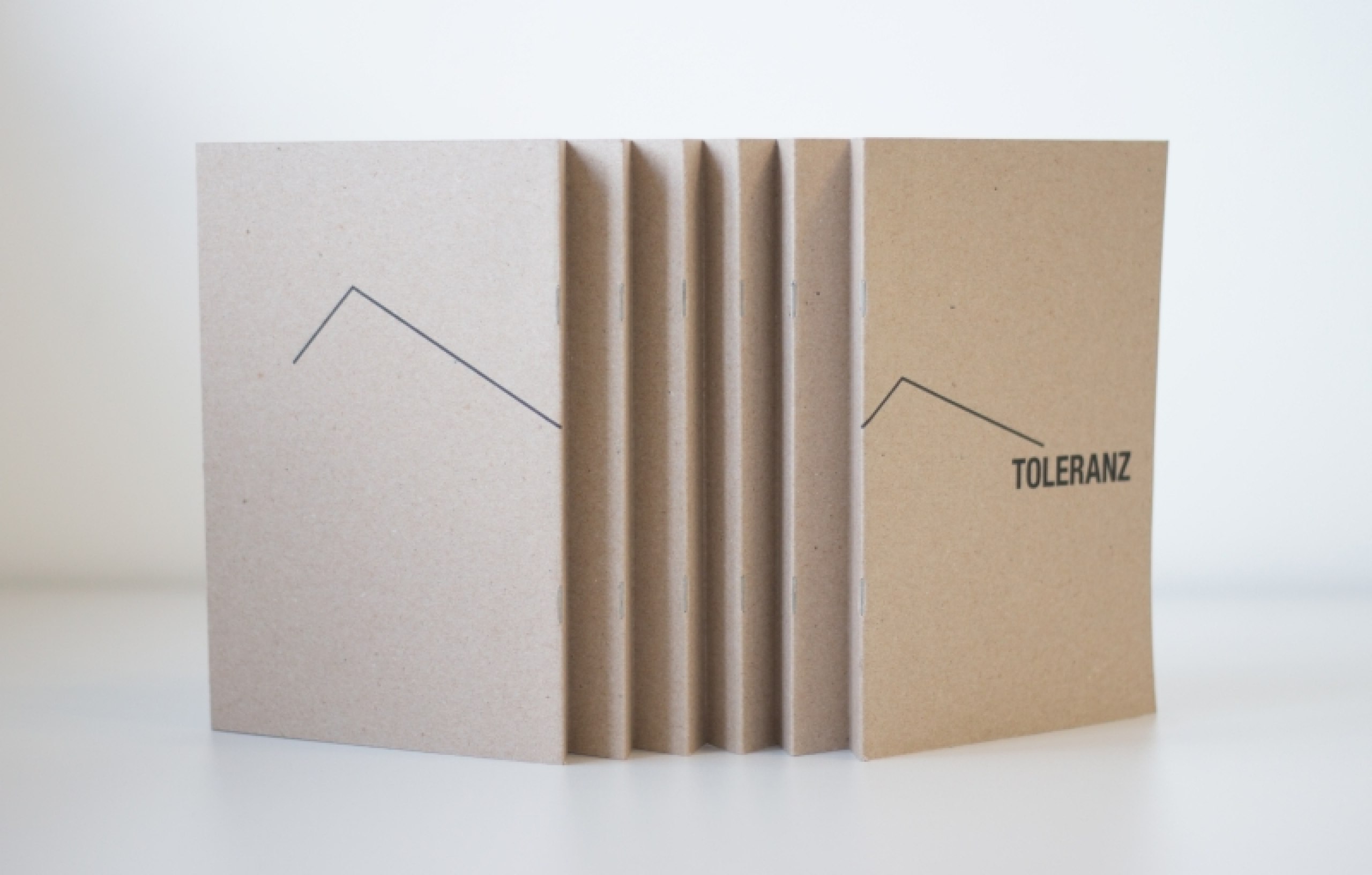 Konzeption und Gestaltung eines Printobjektes zur Bedeutung von Toleranz