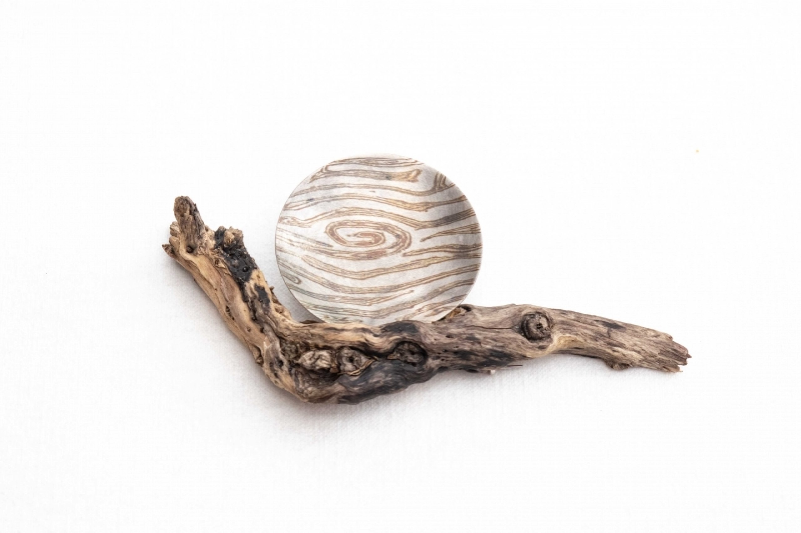 Eine Symbiose aus Mokume-Gane und Holz