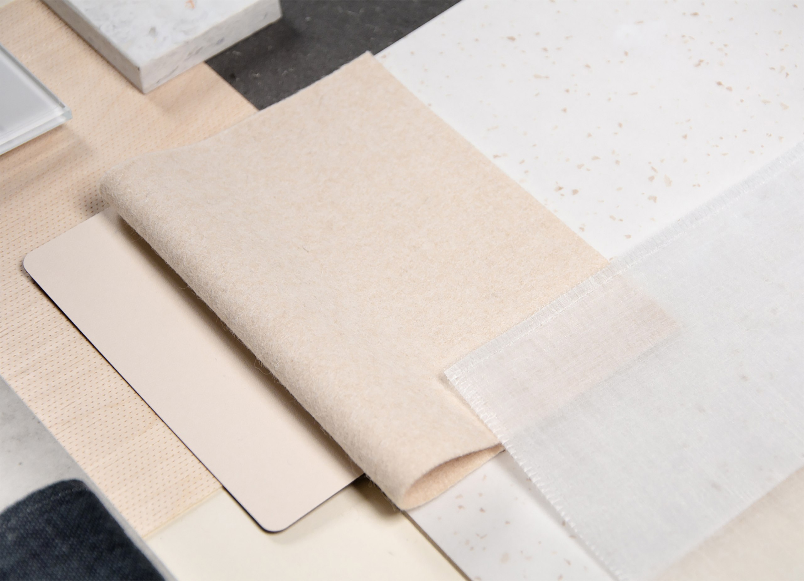 Ein Methodenkatalog für begründbare Farbentscheidungen