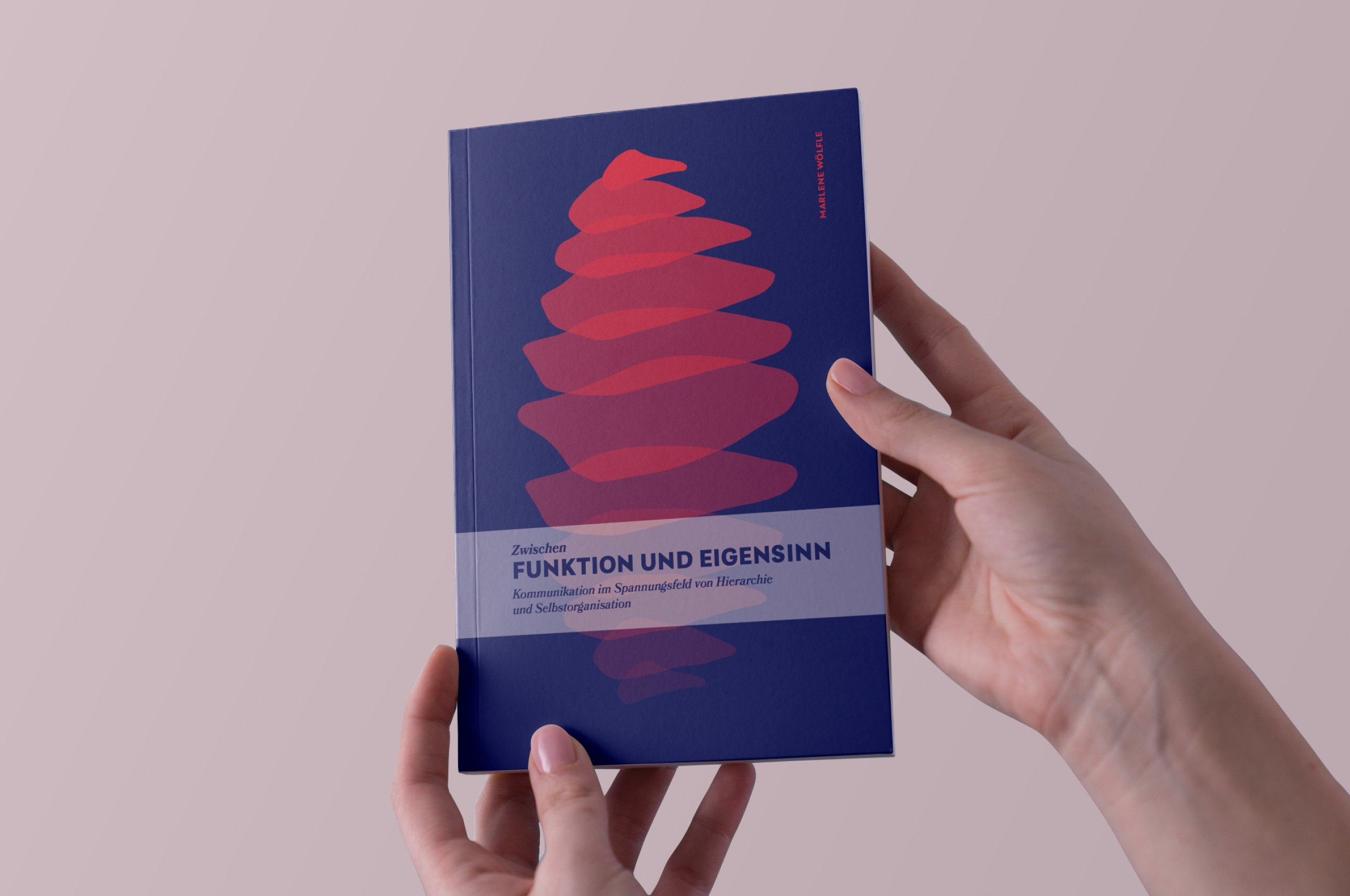 Kommunikation im Spannungsfeld von Hierarchie und Selbstorganisation