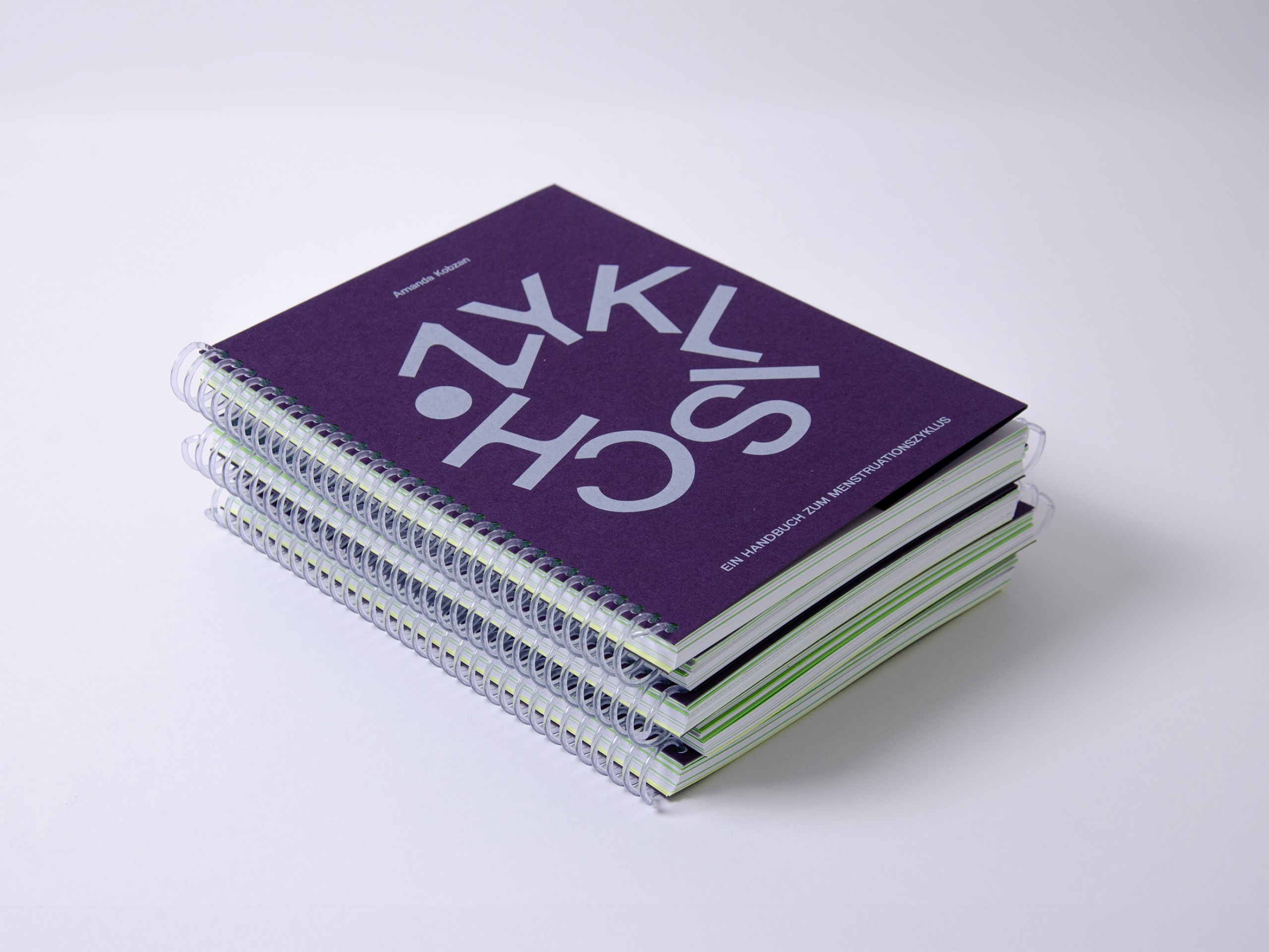 Konzeption und Gestaltung eines Handbuchs zum Menstruationszyklus