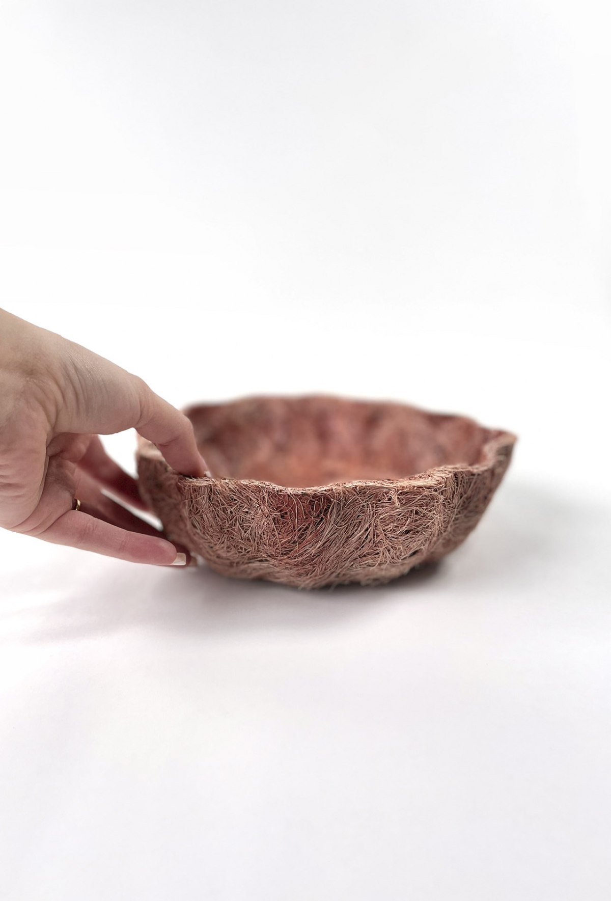 Exploring sustainable materials applications of natural fibers in product innovation and design