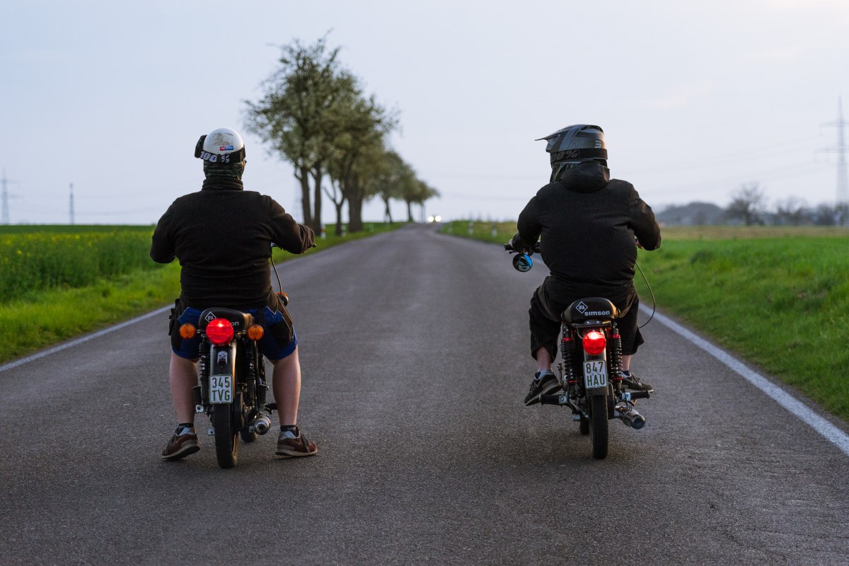 Eine fotografische Dokumentation der Simson Mopeds in der heutigen ostdeutschen Jugendkultur