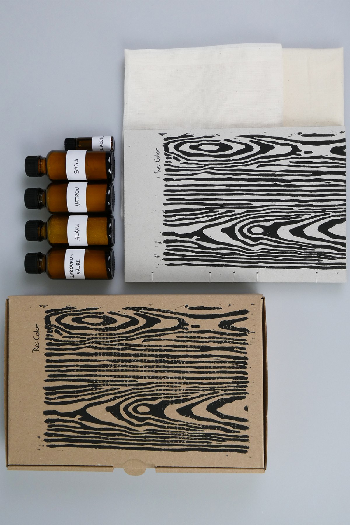 Ein DIY-Kit zum Erstellen von pflanzlichen Holzbeizen
