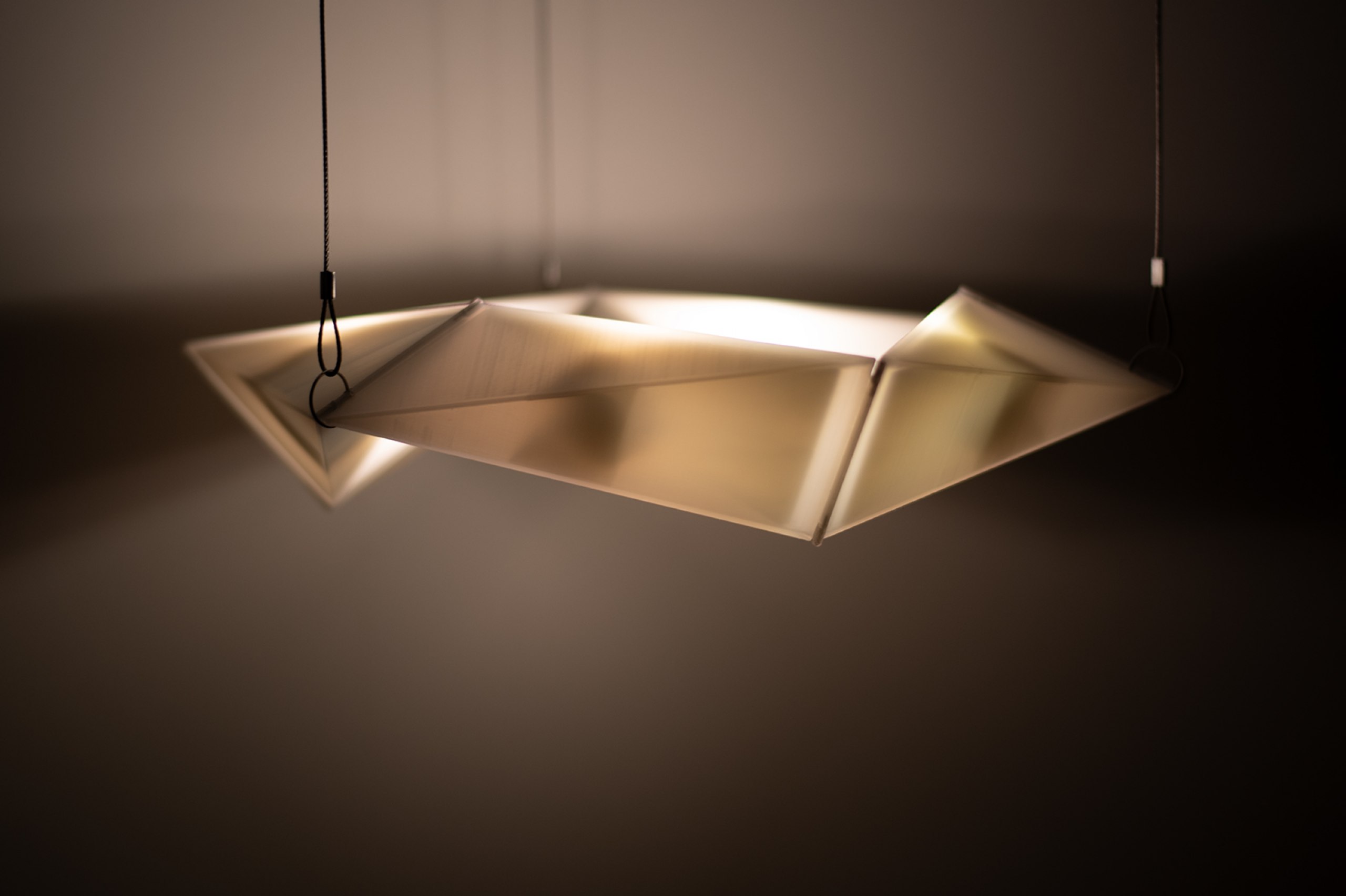 Experimentelle, kaleidozyklische Möbel- und Raumkonzepte